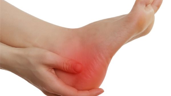 آلام كعب القدم