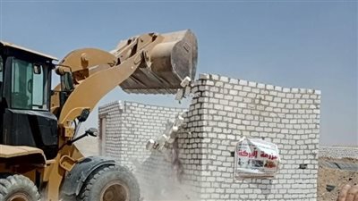 محافظ الفيوم: إزالة 33 حالة تعدٍ على الأراضي الزراعية وأملاك الدولة (صور)