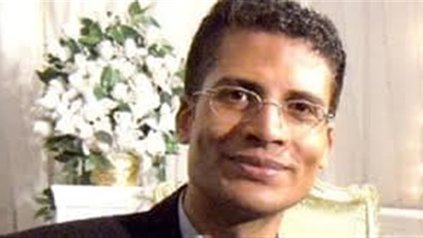 الشاعر إيهاب خليفة