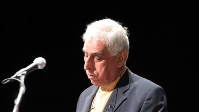 بعد وفاته اليوم.. مقتطفات من شعر سعدي يوسف 