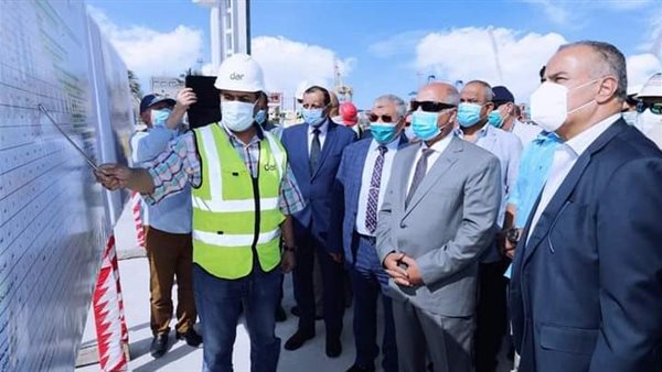 وزير النقل يتفقد