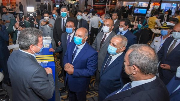 وزير النقل بمؤتمر