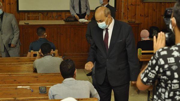 رئيس جامعة المنيا