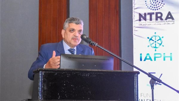 رئيس هيئة قناة السويس