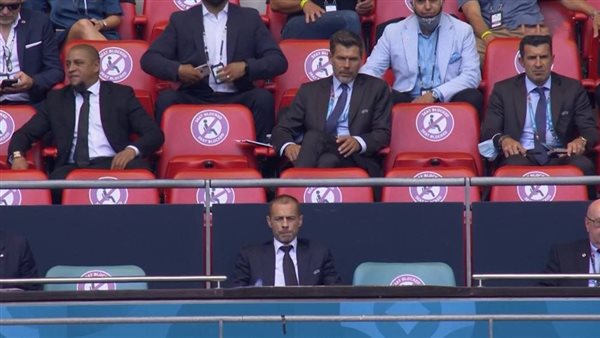 فيجو وتشيفرين وكارلوس