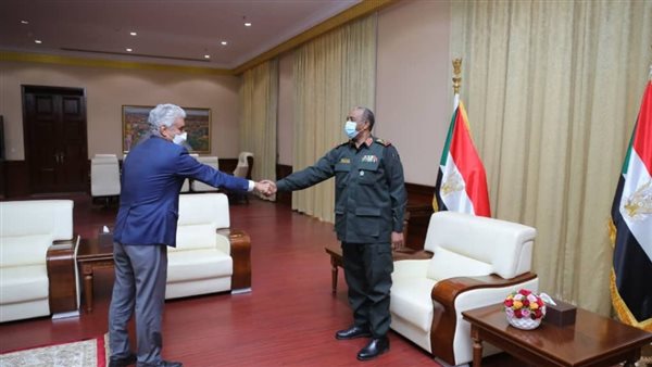 البرهان وموسى فكي