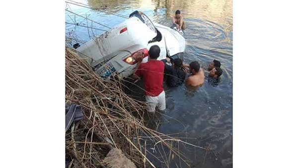 انقلاب ملاكي أرشيفية