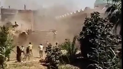 حريق هائل يلتهم عدة منازل بنجع الصليبة في سوهاج