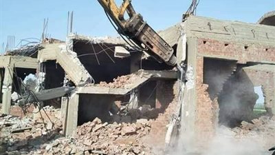 الحكم بحبس رئيس مدينة طهطا سنتين وتعويض 10 ملايين جنيه 