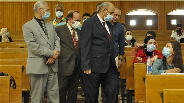 رئيس جامعة المنيا