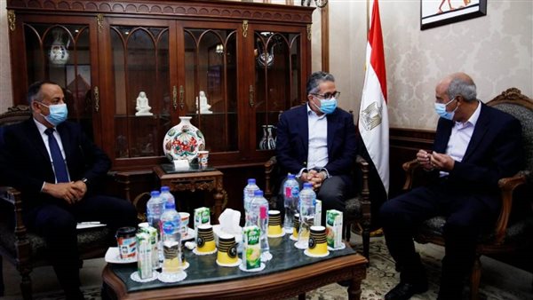 وزير السياحة خالد