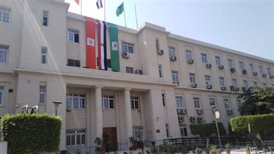 كلية الاقتصاد والعلوم السياسية تحصل على شهادتي الأيزو للجودة الدولية