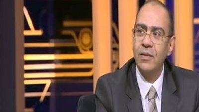 رئيس علمية كورونا: أغلب العائدين من العمرة أصيبوا بالتهابات فيروسية