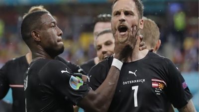 مدرب النمسا يعلق على إيقاف أرناوتوفيتش.. ويتغنى بإمكانيات دي يونج