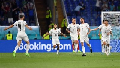 علي مبخوت يقود هجوم الإمارات أمام فيتنام في تصفيات كأس العالم 2022