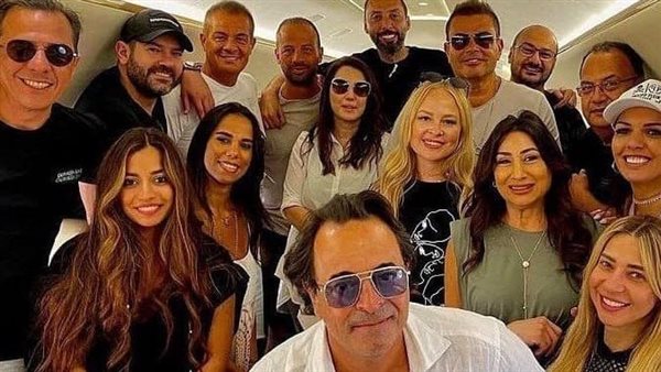 عمرو دياب وأصدقاؤه