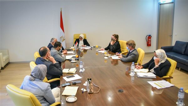 وزيرة الصحة