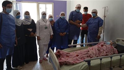 إجراء منظار عاجل لألمانية بمستشفى منيا القمح لاستئصال حمل خارج الرحم.. وزوجها يشكر مصر (صور)