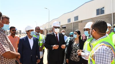 محافظ قنا: 3 مليارات جنيه لترفيق المناطق الصناعية بنجع حمادي وقفط