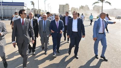 أعضاء محلية النواب يشهدون أعمال تطوير الميناء البري وشارع البترول ببورسعيد (صور) 