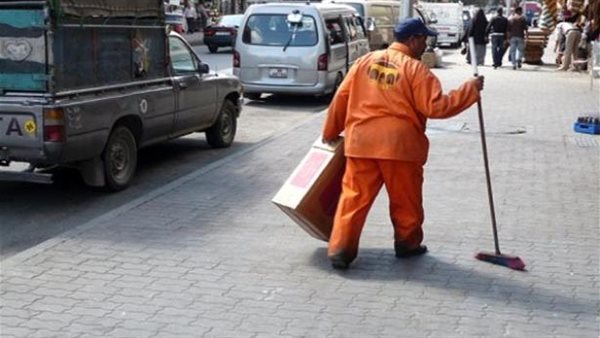 عمال-أرشيفية