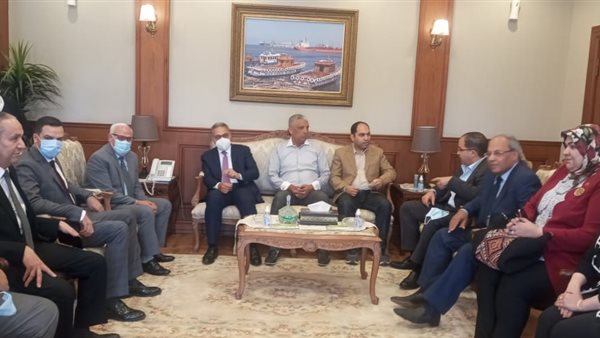 وفد لجنة الإدارة