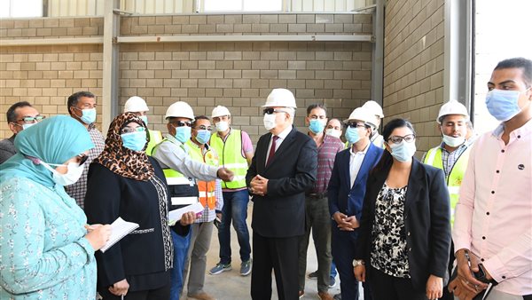 جانب من زيارة محافظ