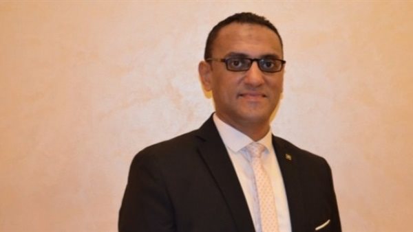 الخبير المصرفي أحمد