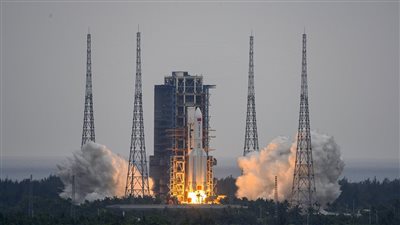 الصين ترسل 3 رواد إلي الفضاء الخارجي في أول مهمة مأهوله لها منذ 5 سنوات