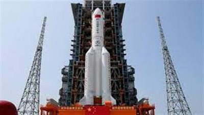 إقلاع أول رحلة مأهولة إلى المحطة الفضائية الصينية