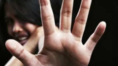 مصدر أمني يكشف تفاصيل تحرش مدرس بثلاث فتيات في بنها