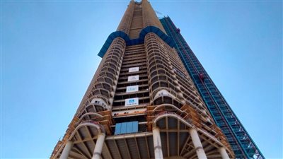 وزير الإسكان في البرج الأيقوني بالعاصمة لمتابعة أعمال إنهاء الهيكل الخرساني