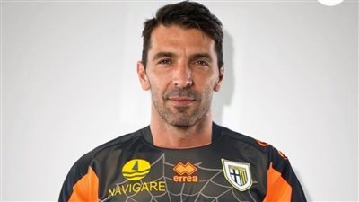 بوفون يتحدث عن عروض كبرى تلقاها قبل عودته لبارما