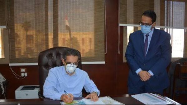 الدكتور طارق رحمي