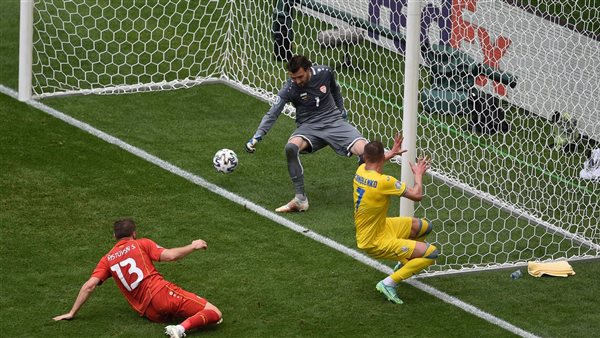 أوكرانيا - مقدونيا