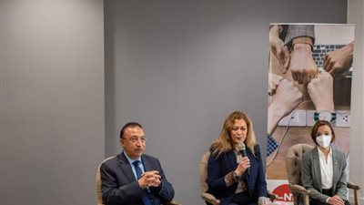 محافظ الإسكندرية: برامج تدريبية لرفع كفاءة العاملين بالجهاز الإداري وإعداد الكوادر اللازمة