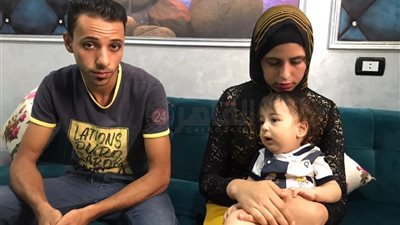 طفل بكفر الشيخ يُعاني من مرض نادر.. وأسرته: 