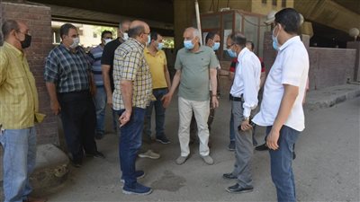 محافظ الجيزة يتابع تنفيذ طبقة الرصف السطحية بشارع السودان 