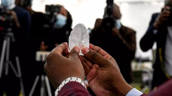 اكتشاف ثالث أكبر