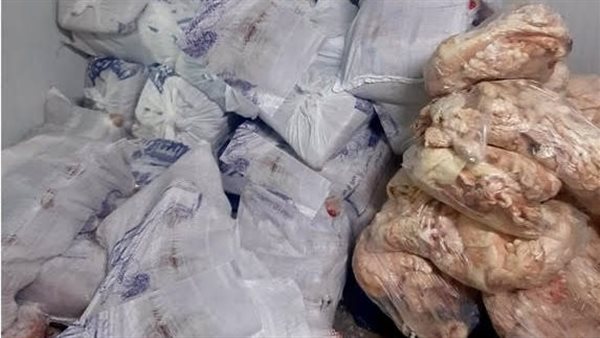 لحوم ودواجن غير صالحة