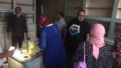 ضبط منشطات جنسية مهربة وأدوية بشرية غير صالحة في الفيوم (صور)