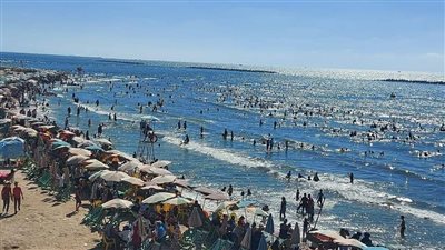 إنقاذ 33 حالة من الغرق وتسليم 108 أطفال مفقودين إلى ذويهم برأس البر 