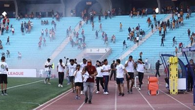 الأمن التونسي يطلق قنابل الغاز لإيقاف شغب جماهير الترجي 