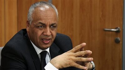 مصطفى بكري: هناك من يسعى إلى عزل المشير خليفة حفتر عن المشهد السياسي الليبي