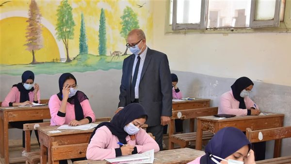 امتحانات الدبلومات