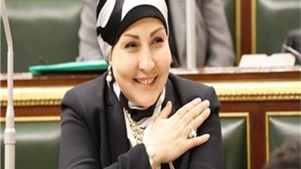 هالة أبو السعد عضو