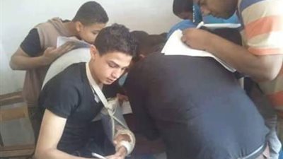 غش إلكتروني لطلاب الدبلومات الفنية بامتحان التربية الدينية (صور)