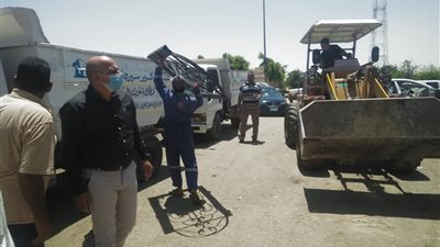 جهاز مدينة الشروق يشن حملة إشغالات وضبط مخالفات بمنطقة الورش
