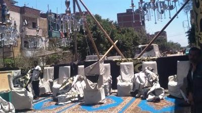 فض سُرادق عزاء وتغريم مواطنين لمخالفة إجراءات كورونا بالشرقية (صور)