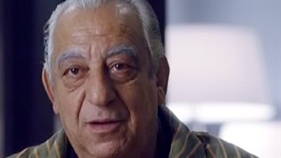 أرملة أحمد راتب: عادل إمام أول من ساندنا.. وظروفه الصحية منعته يسأل على حد | فيديو